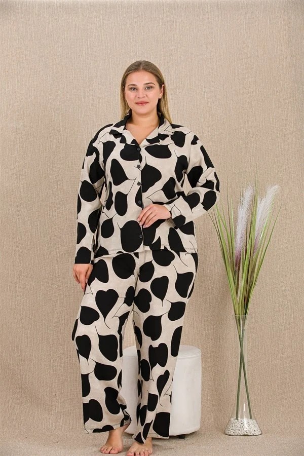 Aesco Arias Closet Büyük Beden Siyah Beyaz Kalp Desenli Düğmeli Uzun Kol Viskon Pijama Takımı görsel 2