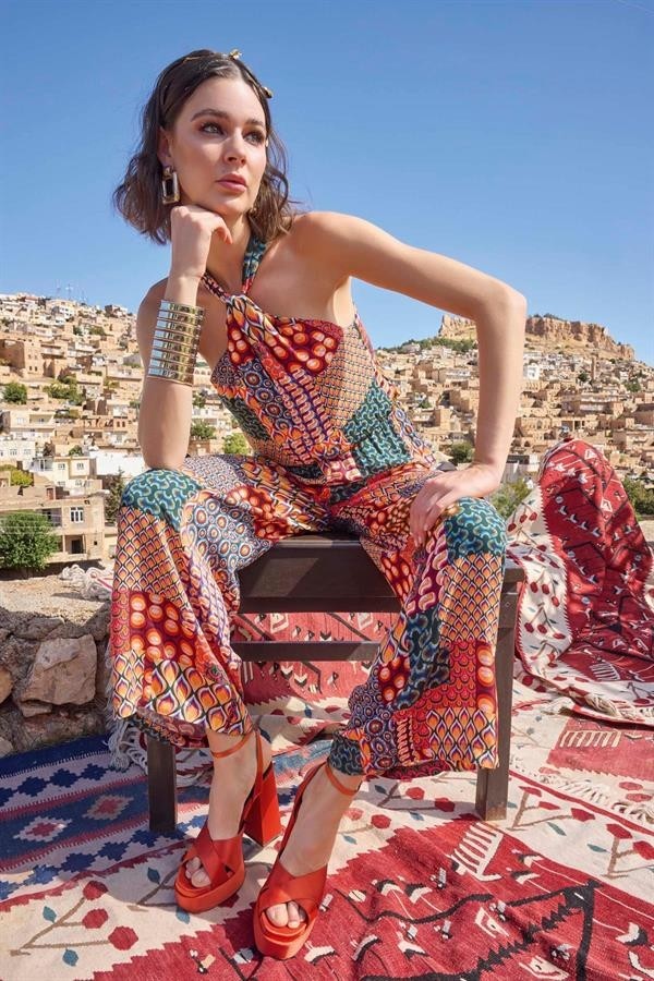 Aria's Closet Arias Closet Etnik Desenli Saten Tulum
