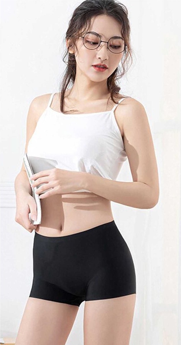 Sungur's Store Kadın Dikişsiz Görünmez Iz Yapmaz Mini Şort Boxer Siyah