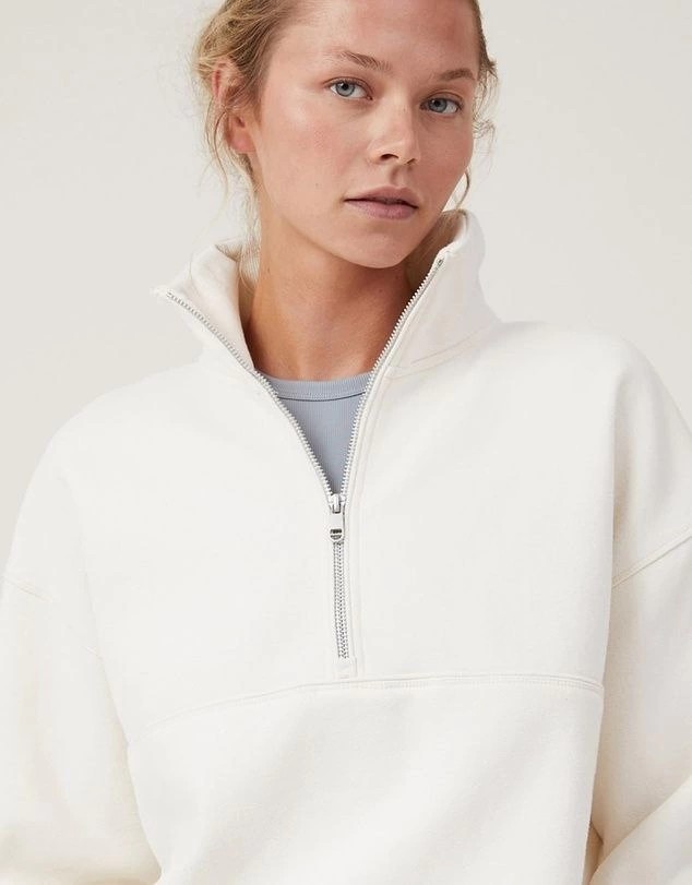 Tarz Yeri Kadın 3 Iplik Pamuklu Oversize Yarım Fermuarlı Yakalı Basic Sweatshirt - Beyaz görsel 4