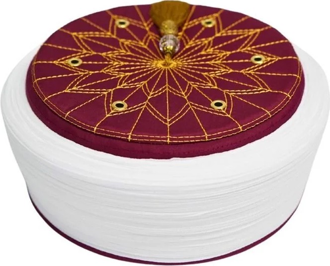 Sarıkhane Çocuk Imam Sarığı-Beyaz Kumaş-Bordo Takke-Düz Sarım-Kuş Gözlü-4 Metre
