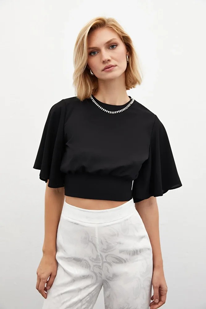 Sateen Kolyeli Kısa Kol Bluz - Ekru