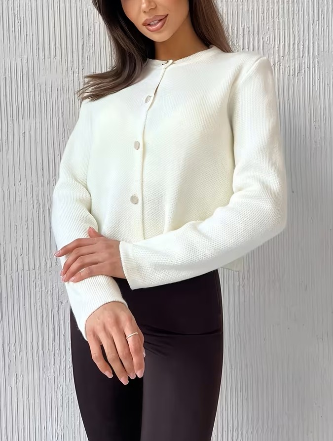 Ugdelia Kadın Özel Düğmeli Yumuşak Dokulu Ekru Triko Hırka görsel 6