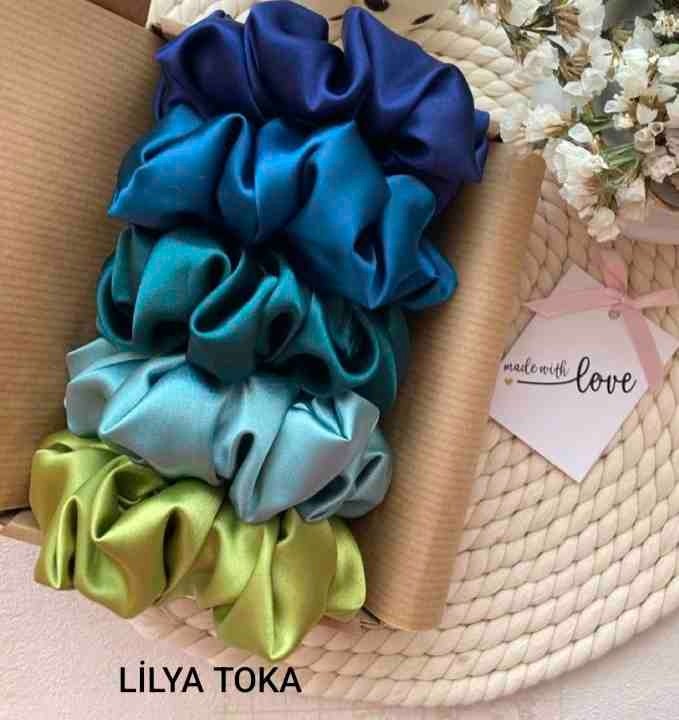 Lilya Toka Kadın 5li Çapı 15 cm Saten Saç Lastik Simit Scrunchi Toka Seti