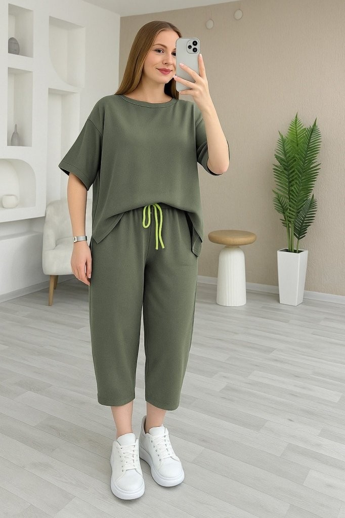 TeknoKapsül Kadın Kısa Kollu Bisiklet Yaka Viskon Iki Iplik Bluz ve Pantolon Ikili Takım - Haki / 2xl-3xl görsel 2