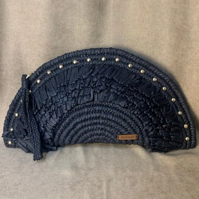 Uretti - Meryem 7194 El Örgüsü Tığ Işi D Şeklinde Clutch Çanta görsel 4