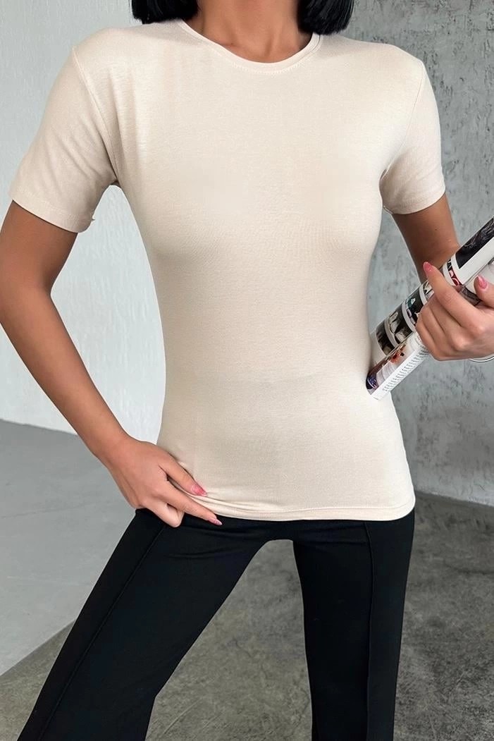 Nemere Rahat ve Şık Kısa Kollu Bisiklet Yaka Likralı Viskon Penye Body Bej görsel 3