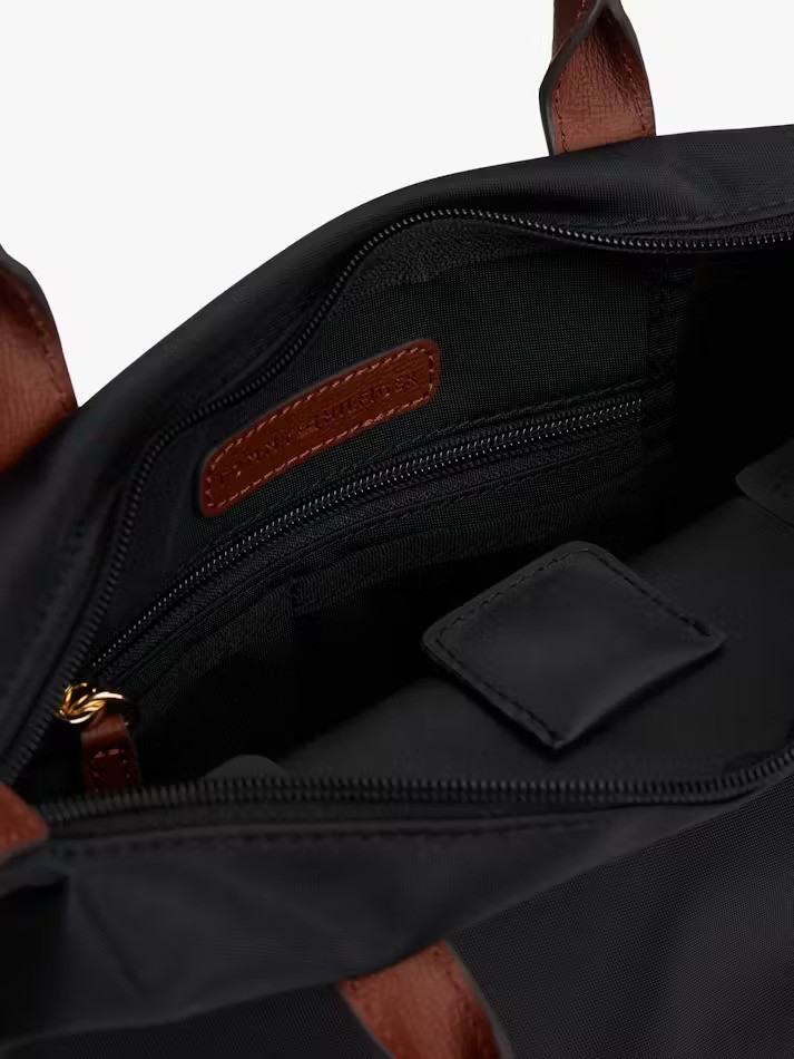 Tommy Hilfiger Kadın Çapraz Çanta Black Materyal ile Şık ve Ergonomik Tasarım AW0AW17709BDS görsel 4
