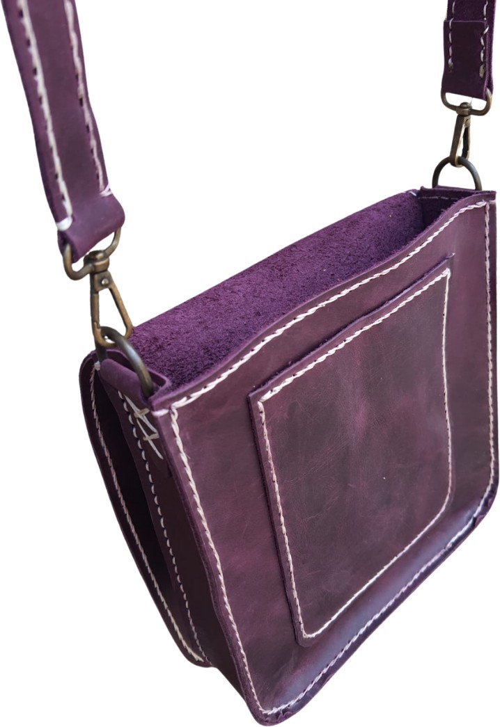 Semiramis Artemis Model Hakiki Deri El Yapımı Mor Unisex Tek Körüklü Küçük Postacı Çantası Vintage Model görsel 3