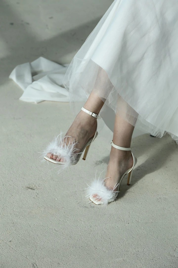 Letafia Diva Tüylü Stiletto Beyaz