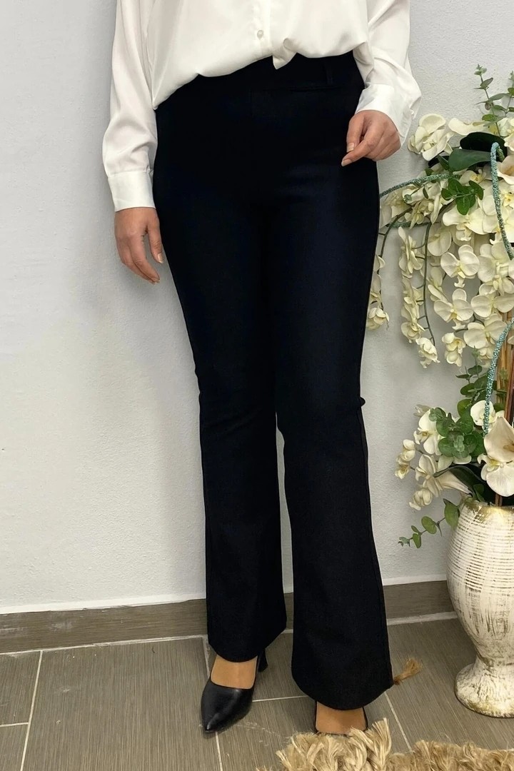 Mia Butik Kadın Siyah Ispanyol Paça Punto Pantolon görsel 2