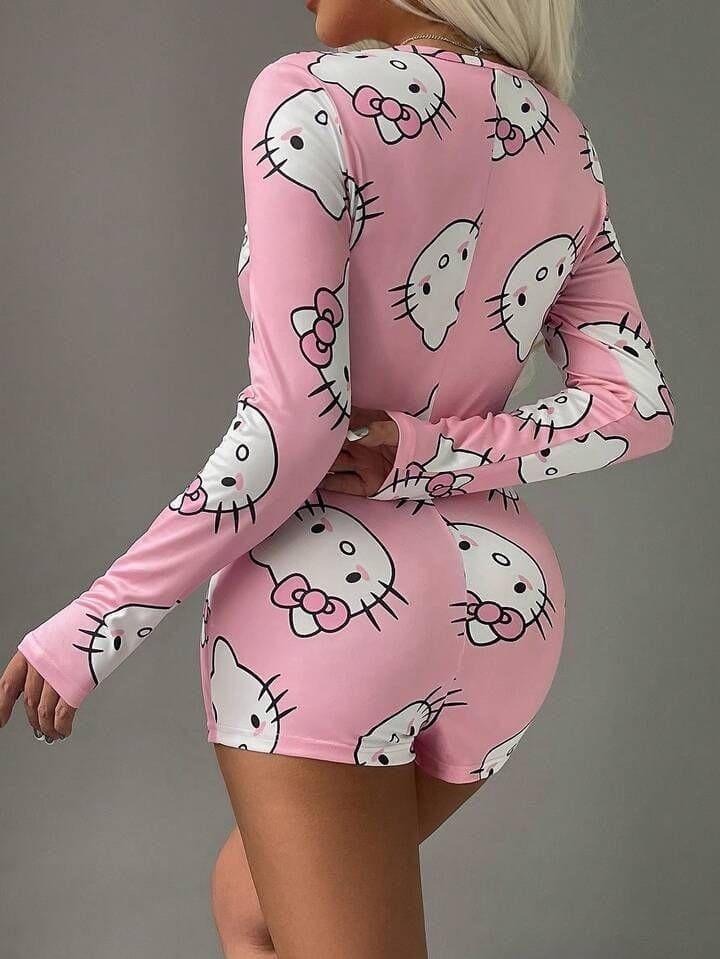 Çamaşır Kenti Pamuklu Pembe Hello Kitty Desenli Düğmeli Uzun Kol Tulum Pijama görsel 3