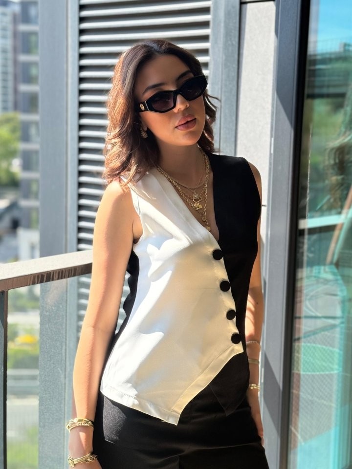 Trend Cojans Kadın Sıfır Kol V Yakalı Düğmeli Blok Renkli Atlas Yelek