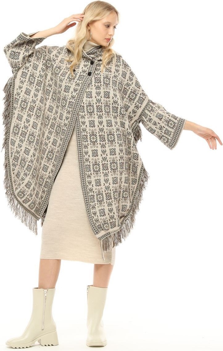 Kadın Kilim Desenli Kapüşonlu Çıtçıt Detaylı Oversize Şık Tasarımlı Kalın Panço görsel 2
