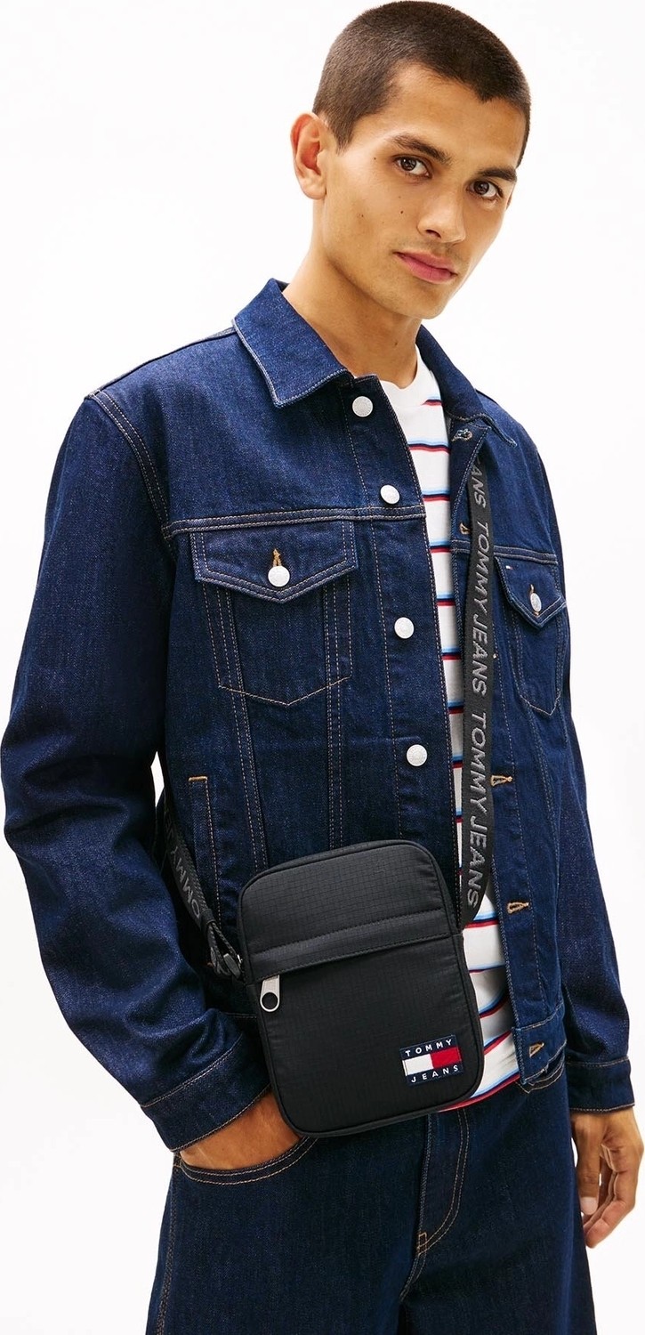 Tommy Hilfiger Erkek Tjm Essential Daily Ripstop Çapraz Askılı Çanta Siyah Renkli Şık Tasarım görsel 5