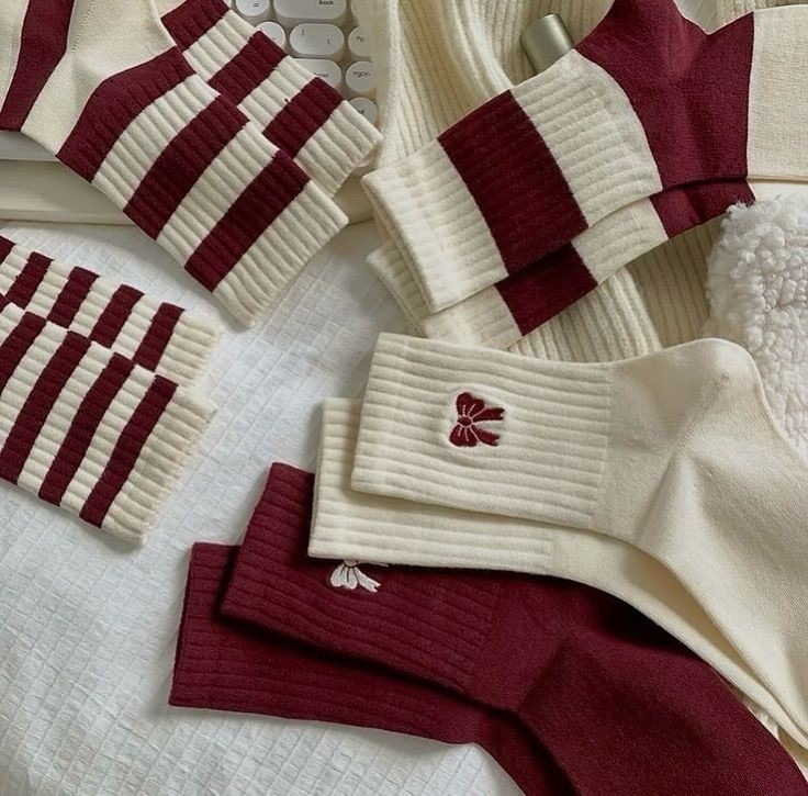 Sky Socks 5'li Ekonomik Paket Bordo-Beyaz Çizgili Kurdele Desenli Unisex Tenis Çorap Seti görsel 2