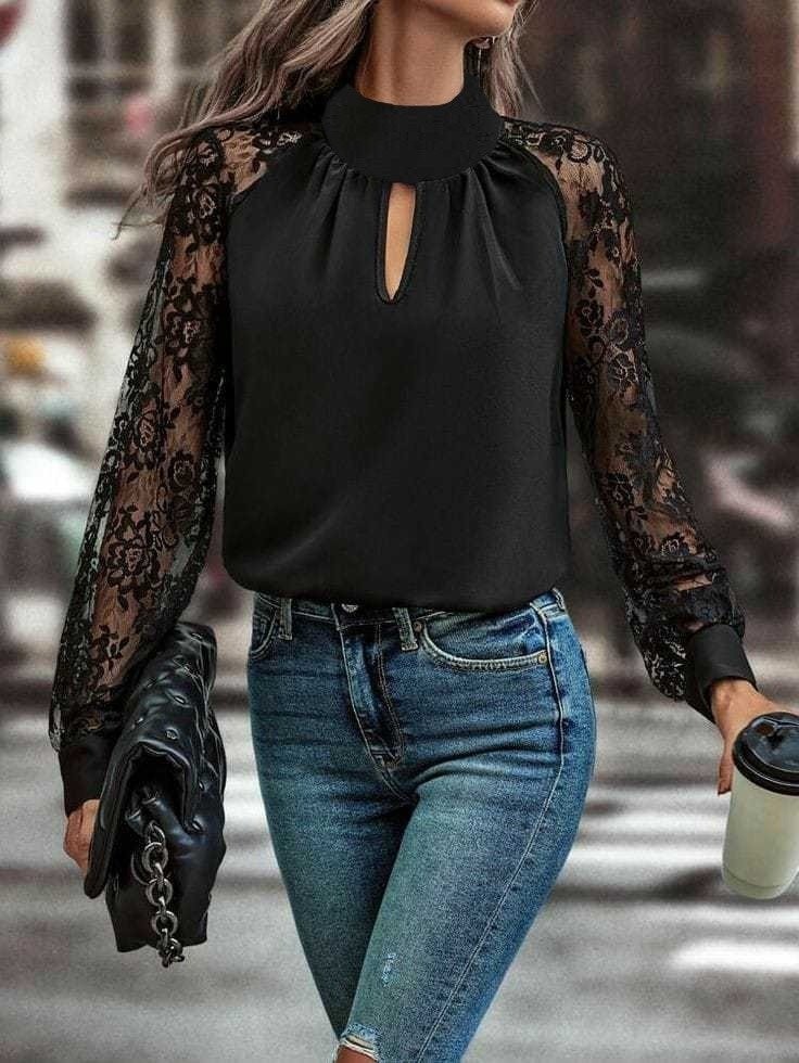 Aesco Kadın Uzun Kollu Göğüs Pencere Detay Yaka Boğazlı Kolları Tüllü Sandy Bluz