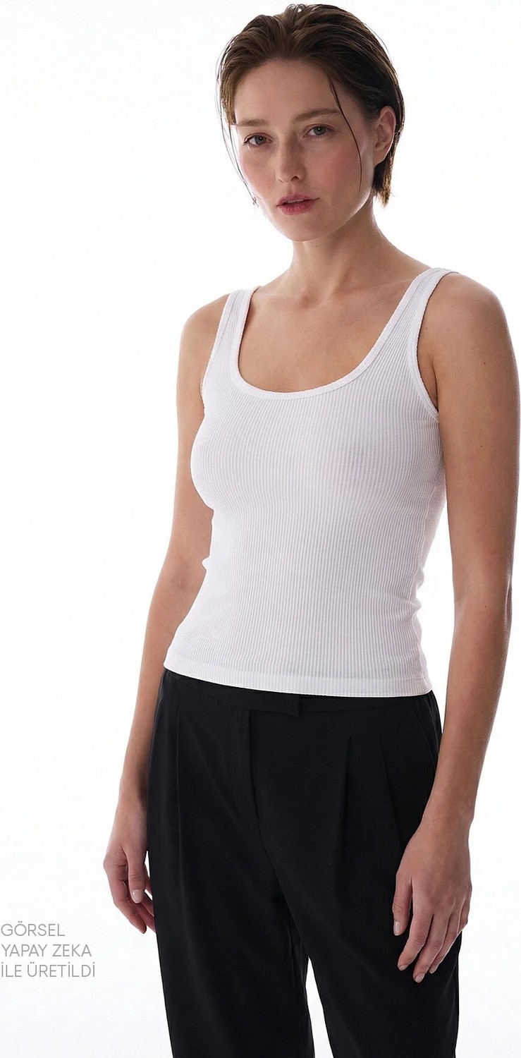 Penti Beyaz Seamless Dikişsiz Kare Yaka Crop Üst