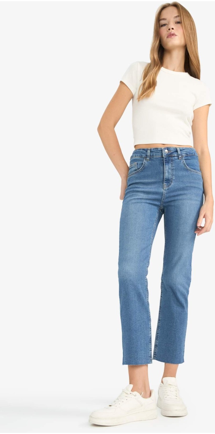 DeFacto Crop Flare Fit Düşük Bel Bilek Boy Jean Yıkamalı Pantolon G2217AX25WN görsel 3