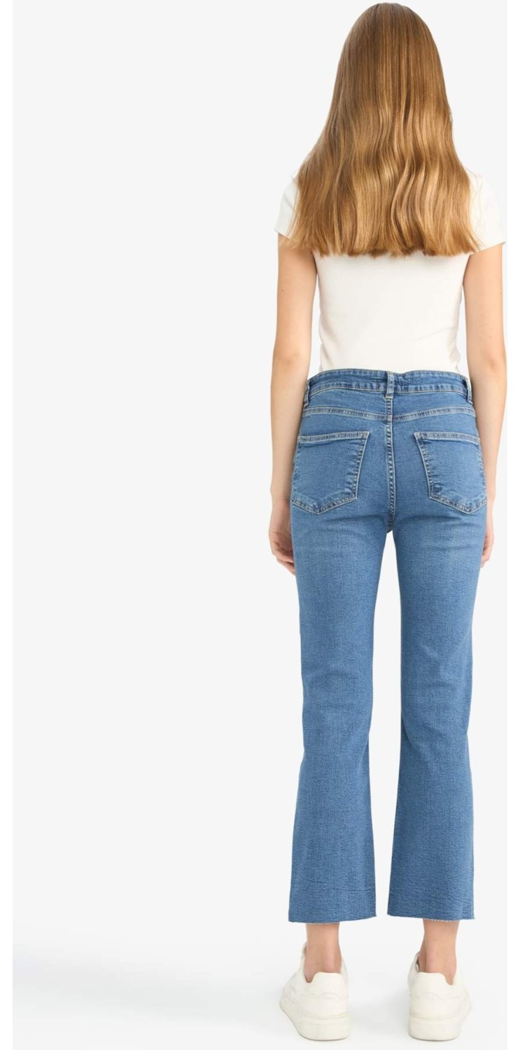 DeFacto Crop Flare Fit Düşük Bel Bilek Boy Jean Yıkamalı Pantolon G2217AX25WN görsel 6