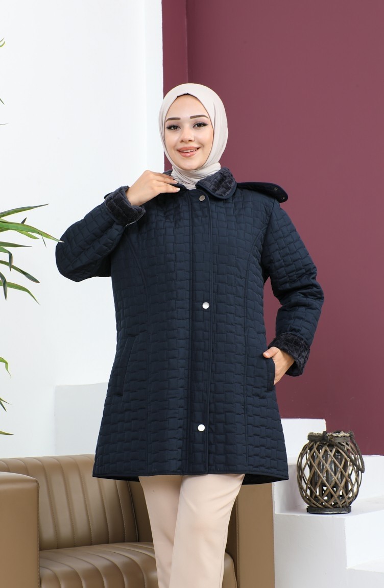 Sefa Merve Büyük Beden Kare Desen Kapitone Mont 6141-02 Lacivert görsel 3