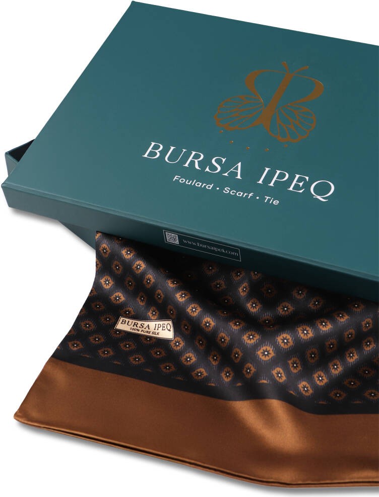 Bursa İpek Kahverengi Desenli Erkek Ipek Kaşkol Renk ve Desen ile Şıklığınızı Tamamlayın görsel 3