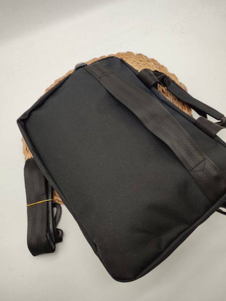 Sanalbolluk Küçük Boy Evrak ve Laptop Çantası görsel 2