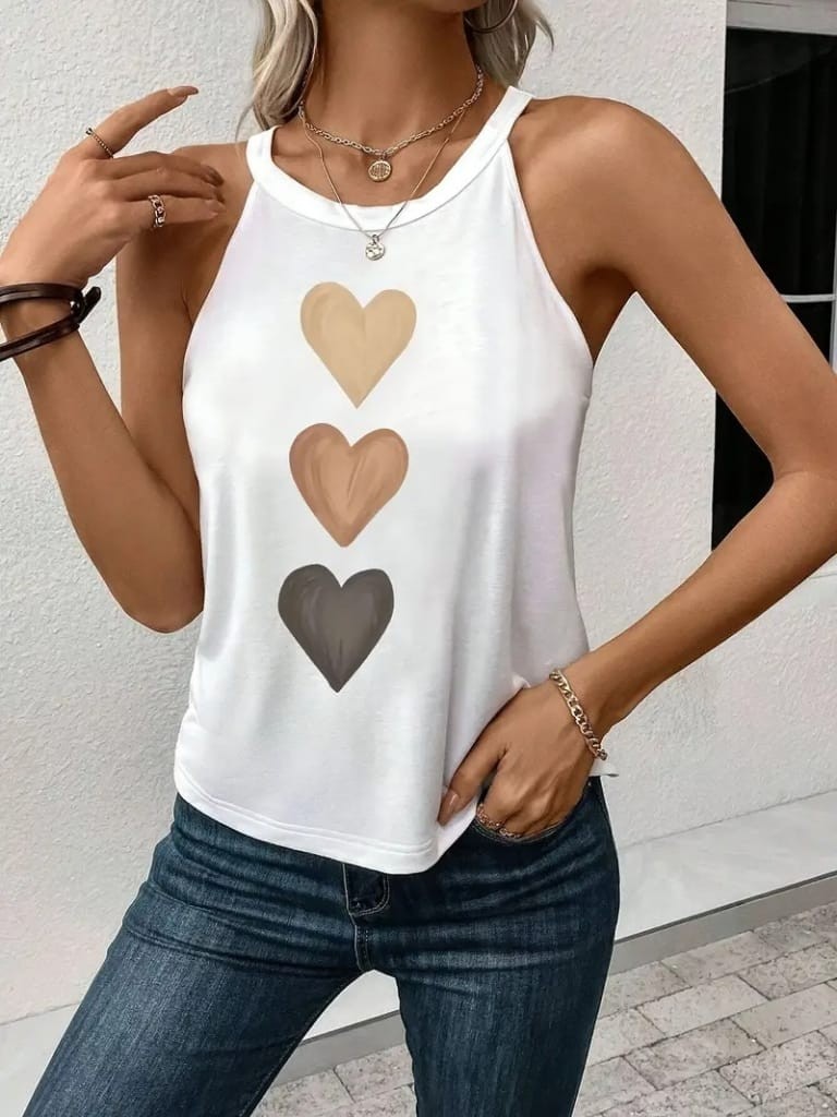Füme Style Kadın Omuzları Açık Kalp Desenli Beyaz T-Shırt