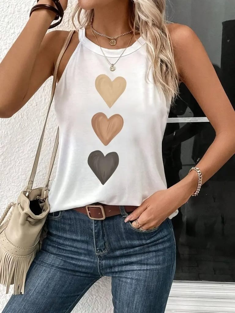 Füme Style Kadın Omuzları Açık Kalp Desenli Beyaz T-Shırt görsel 2