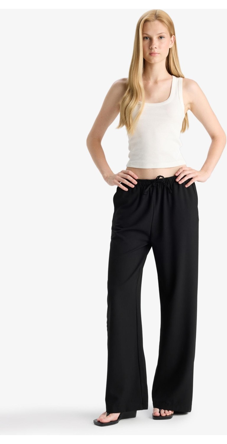 DeFacto Wide Leg Beli Lastikli Bağcıklı Cepli Kumaş Palazzo Pantolon C1428AX25AU görsel 3
