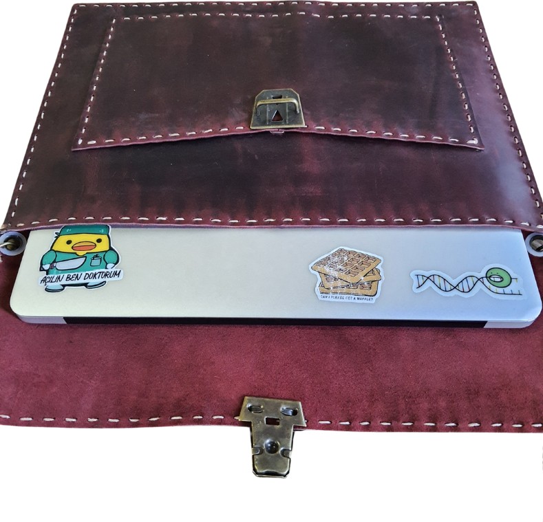 Semiramis Unisex Helios Model Deri El Yapımı Vintage Bordo 13'' Macbook Çantası görsel 2
