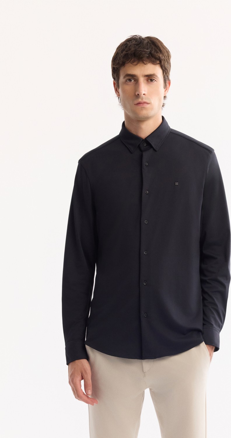 AVVA Erkek Siyah Klasik Yaka Hızlı Kuruyan Non-Iron Teknik Kumaş Slim Fit Gömlek A52Y2122