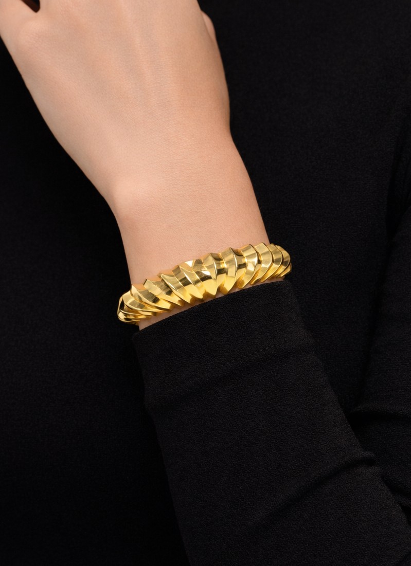 Kızılay Kuyumcusu 22 Ayar Altın Sıralı Kelepçe Bilezik 12.77 gr KLP1904