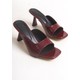  Renk Bordo