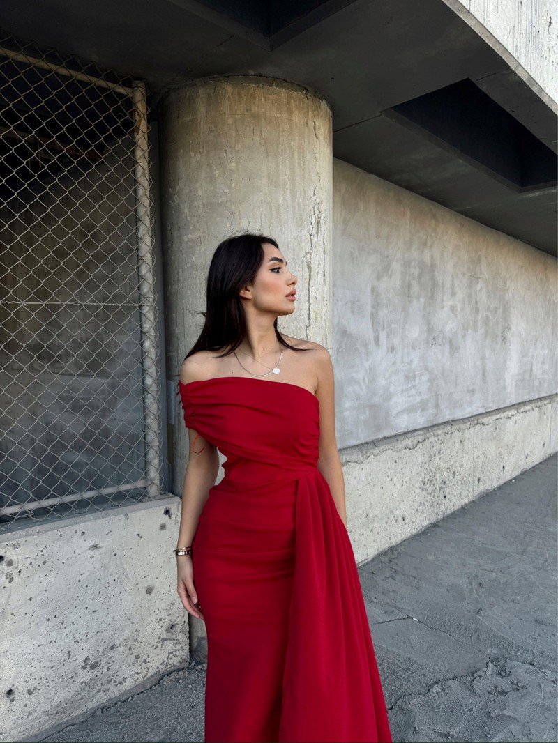 Sindi Moda Ewo Kuyruklu Tek Omuz Abiye görsel 4