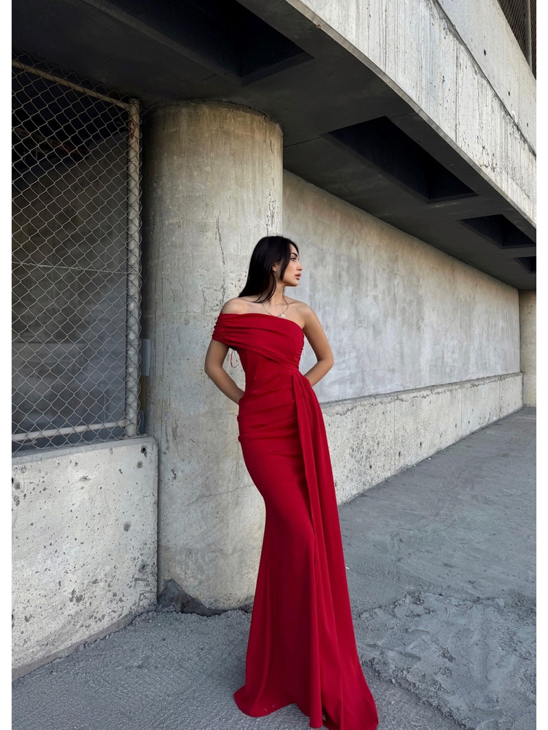 Sindi Moda Ewo Kuyruklu Tek Omuz Abiye görsel 6
