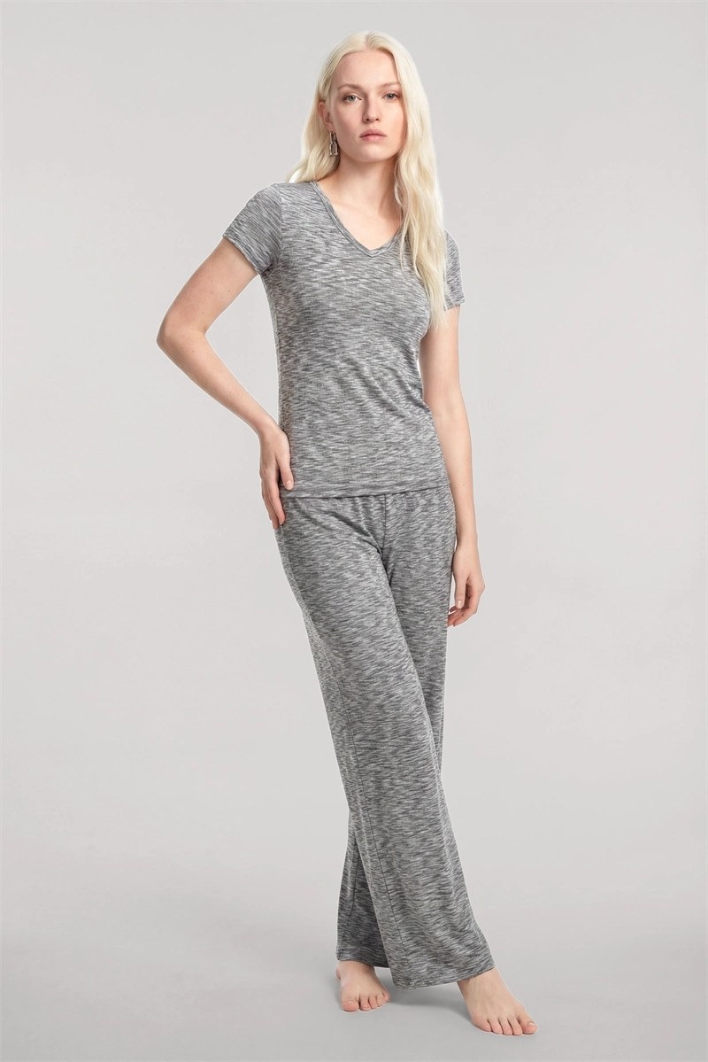 mery Kadın Gri V Yaka Yumuşak Dokulu Pijama Takımı Rahat Günlük Ev Giyim Seti Mery görsel 4