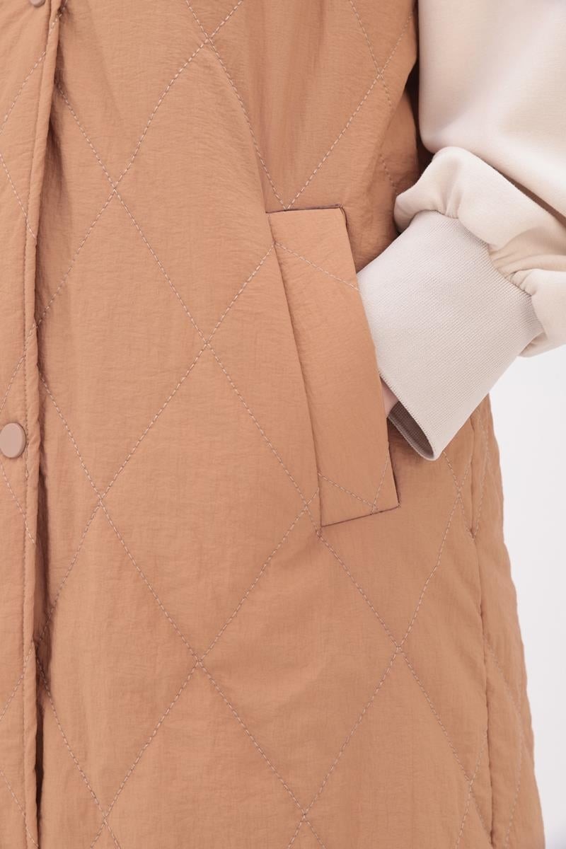 ALLDAY Kapüşonlu Kapitone Yelek Toprak Renkli Kadın Polyester Malzemeden Modern Tasarım görsel 5