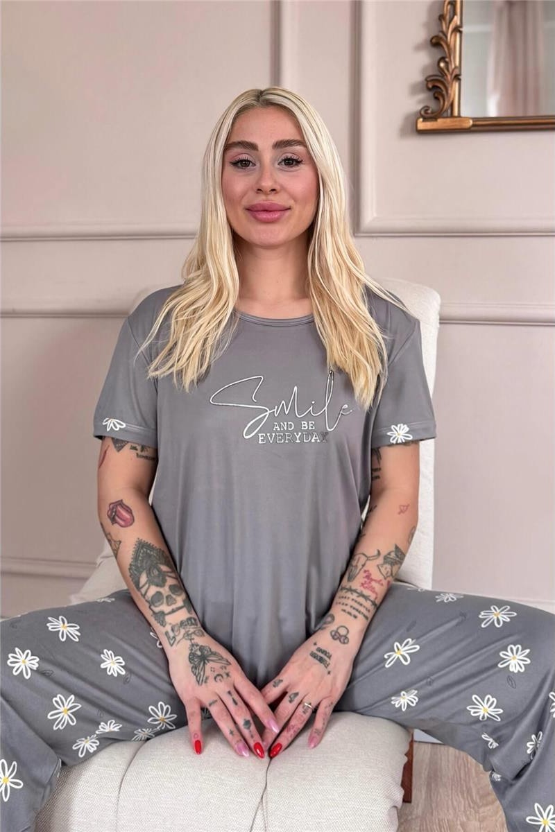 Gri Smile Everyday Desenli Bambu Kısa Kol Kadın Pijama Takımı görsel 2