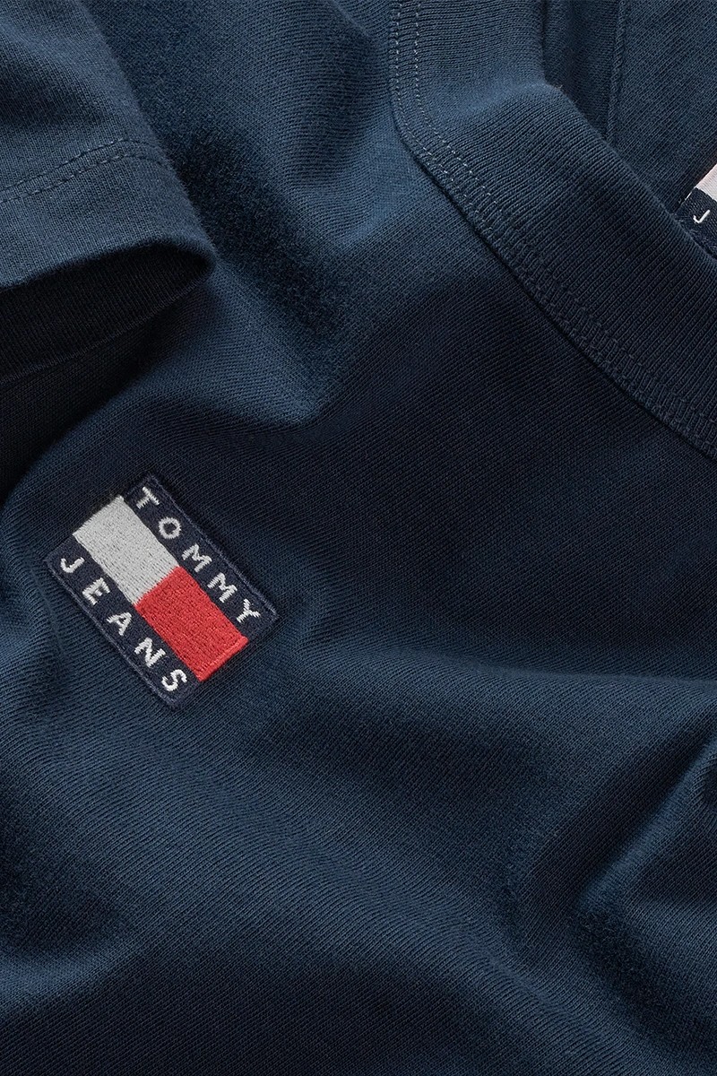 Tommy Hilfiger Kadın Bol Kesim Armalı Mavi T-Shirt DW0DW22202C1G görsel 3
