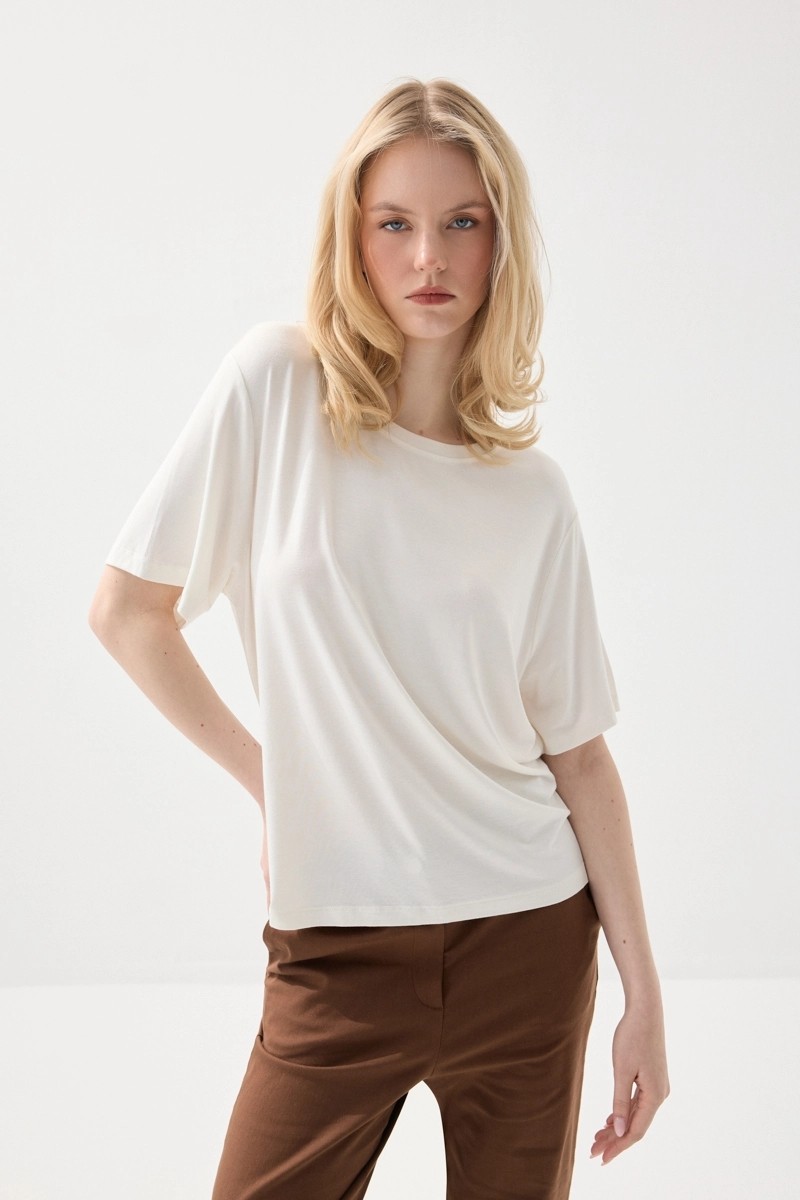Gusto Bisiklet Yaka Rahat Kesim Bambu Tshirt - Siyah