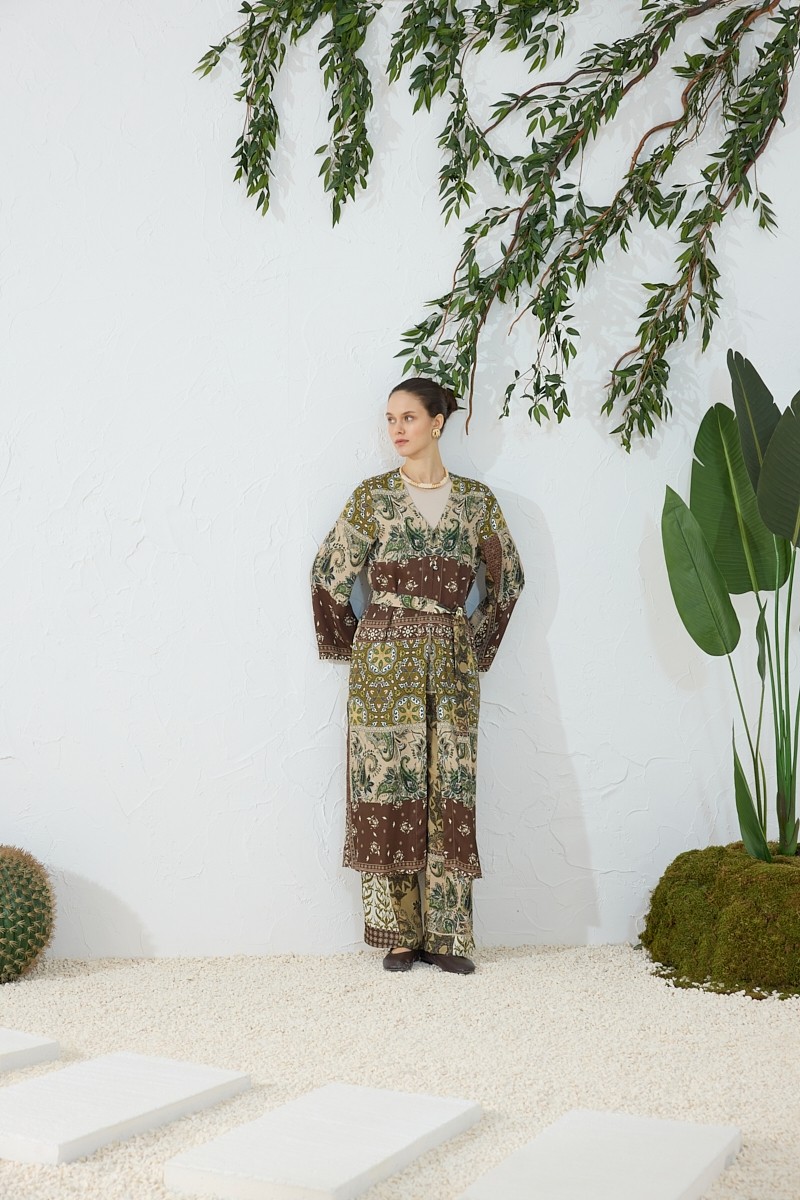 Aker Haki Desenli Britli Kimono
