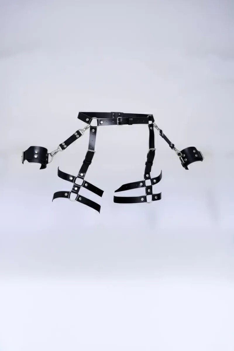bebekokusu Siyah Tanga - Külot Çoklu Kemerli Metal Detaylı Bilek Kelepçeli Jartiyer - BRF1022 görsel 3