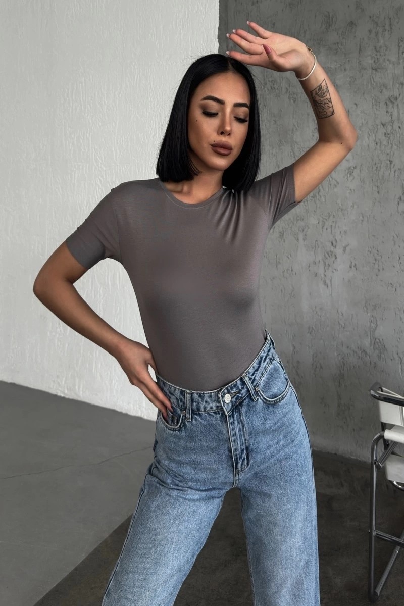 Nemere Rahat ve Şık Kısa Kollu Bisiklet Yaka Likralı Viskon Penye Body Füme