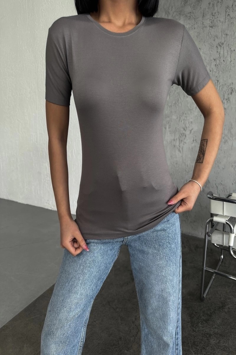 Nemere Rahat ve Şık Kısa Kollu Bisiklet Yaka Likralı Viskon Penye Body Füme görsel 3