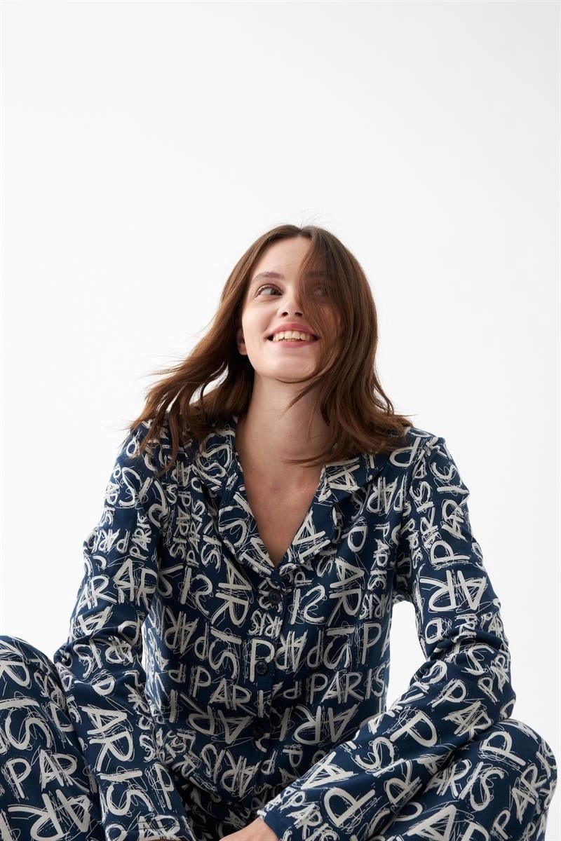 mery Kadın Lacivert “paris” Yazı Desenli Düğmeli Pamuklu Pijama Takımı Mery görsel 5