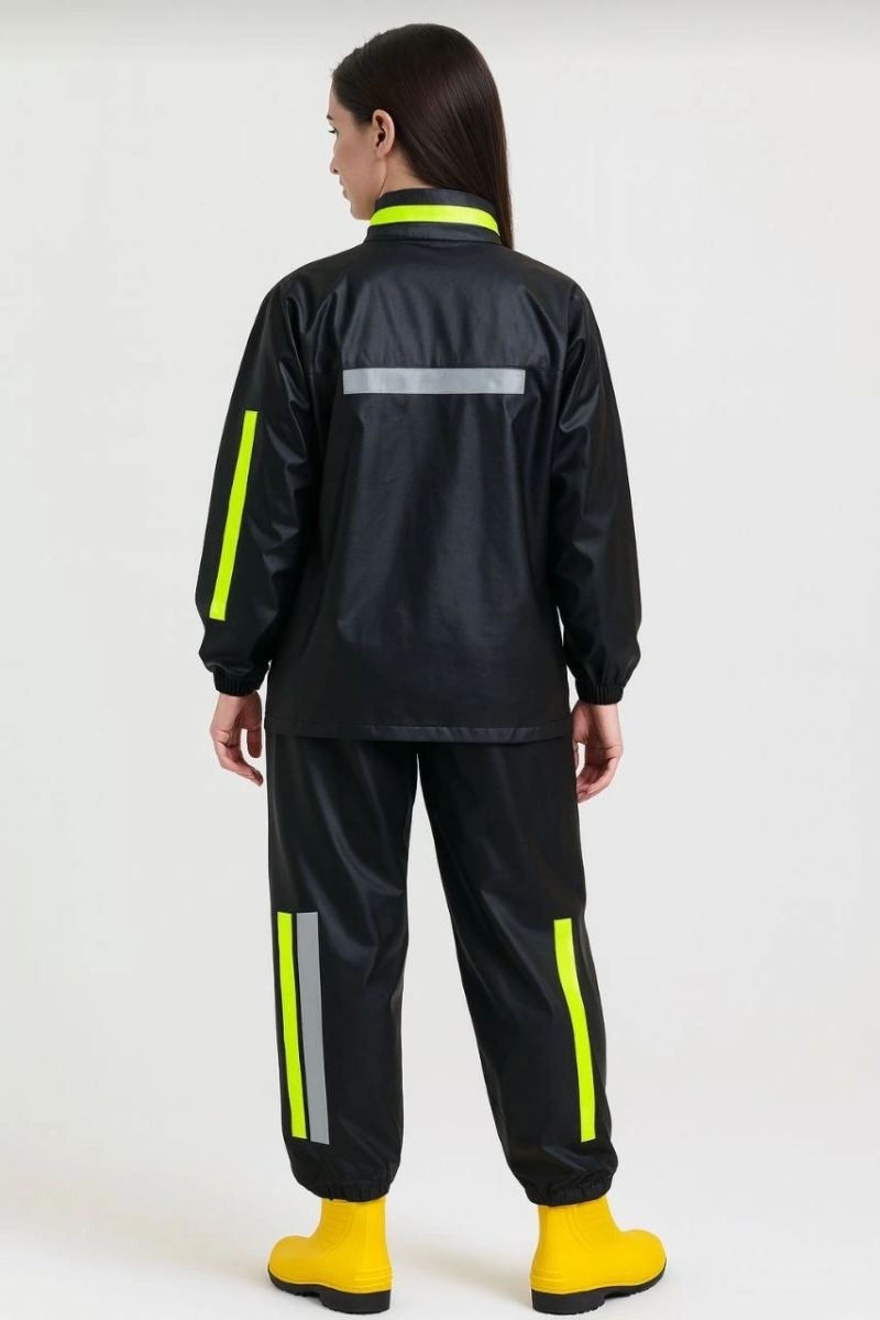 Velmora Fashion Kadın Premium Motorcu Kurye Yağmurluk Takım Su Geçirmez Pvc Reflektörlü Siyah görsel 2