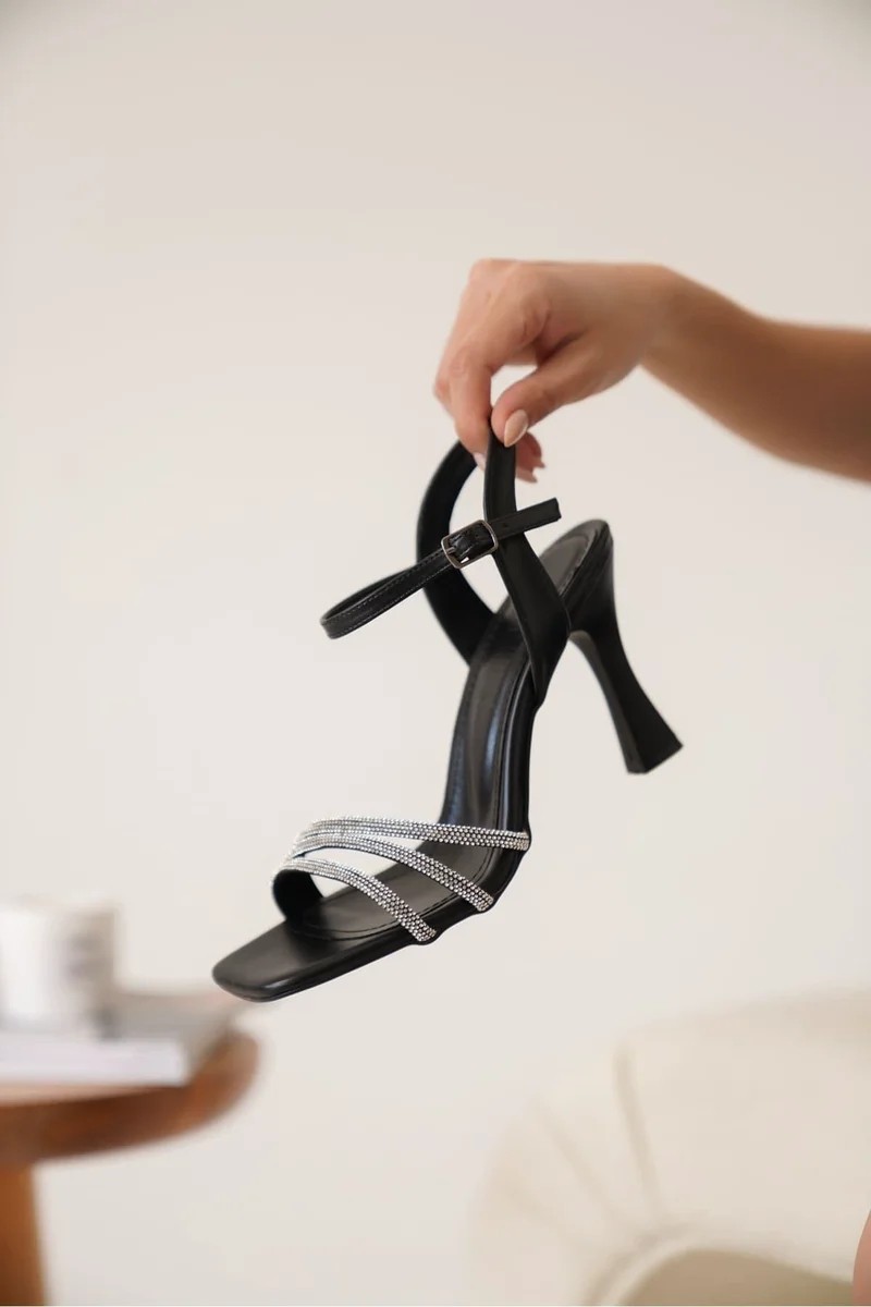 Fantastik Store Siyah Kadın Taşlı Sandalet TR20MY15A görsel 3