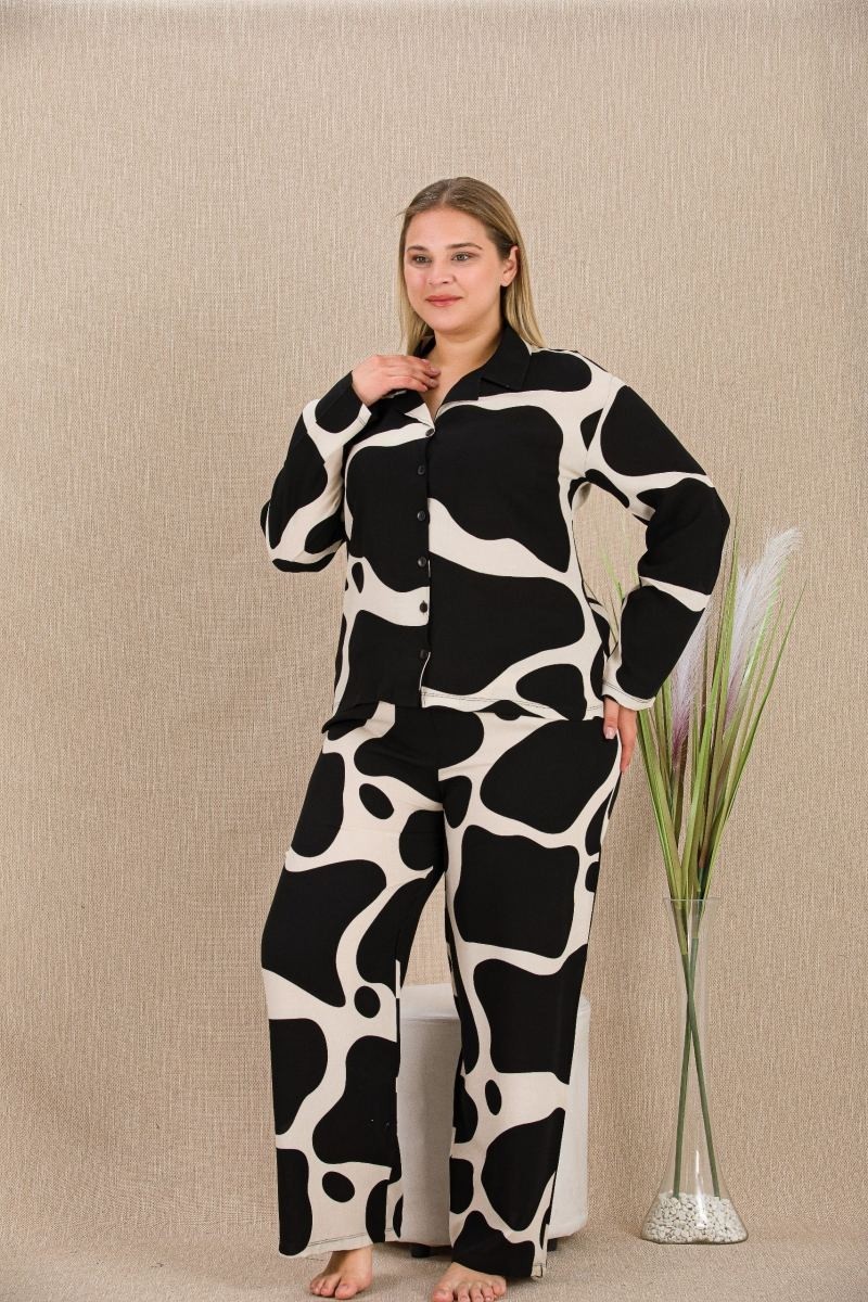 bebekokusu Büyük Beden Siyah Beyaz Desenli Düğmeli Uzun Kol Viskon Pijama Takımı görsel 2