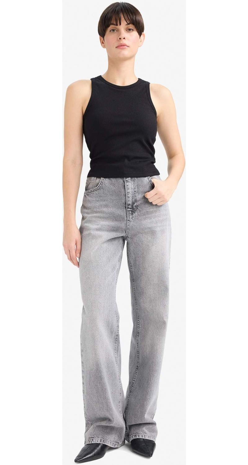 DeFacto Slim Fit Basic Halter Yaka Fitilli Kaşkorse Pedli Atlet G0843AX25AU görsel 8